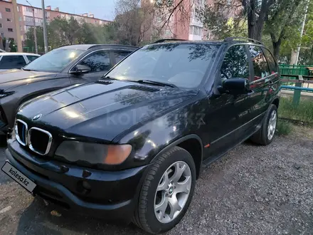 BMW X5 2001 года за 4 600 000 тг. в Караганда – фото 2