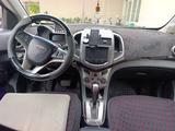 Chevrolet Aveo 2013 года за 2 450 000 тг. в Тараз – фото 3