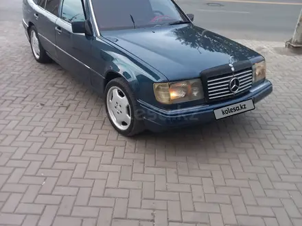 Mercedes-Benz E 260 1990 года за 2 500 000 тг. в Караганда