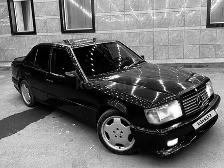 Mercedes-Benz E 260 1990 года за 2 500 000 тг. в Караганда – фото 10
