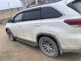 Toyota Highlander 2019 годаүшін17 700 000 тг. в Актау – фото 3
