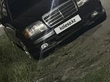 Mercedes-Benz E 300 1993 года за 1 250 000 тг. в Караганда – фото 2