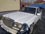 Mercedes-Benz E 200 1989 года за 750 000 тг. в Караганда