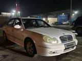 Hyundai Sonata 2004 годаүшін1 800 000 тг. в Алматы – фото 2