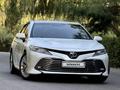 Toyota Camry 2019 года за 13 800 000 тг. в Алматы – фото 4