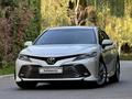 Toyota Camry 2019 года за 13 800 000 тг. в Алматы – фото 2