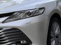 Toyota Camry 2019 года за 13 800 000 тг. в Алматы – фото 30