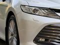 Toyota Camry 2019 года за 13 800 000 тг. в Алматы – фото 31
