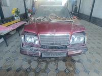 Mercedes-Benz E 200 1993 годаfor1 500 000 тг. в Шымкент