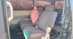 Toyota Grand Hiace 2002 года за 10 000 000 тг. в Усть-Каменогорск – фото 2