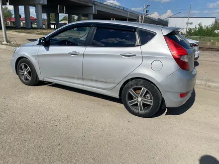 Hyundai Solaris 2012 года за 4 200 000 тг. в Актобе – фото 4