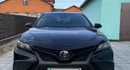 Toyota Camry 2022 года за 15 000 000 тг. в Атырау – фото 3