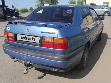 Volkswagen Vento 1993 года за 880 000 тг. в Уральск – фото 2