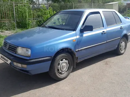 Volkswagen Vento 1993 года за 880 000 тг. в Уральск