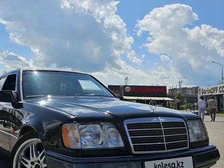 Mercedes-Benz E 280 1994 года за 3 000 000 тг. в Астана – фото 2