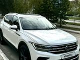 Volkswagen Tiguan 2022 года за 16 550 000 тг. в Костанай – фото 5