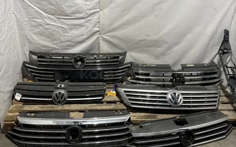 Решетки радиатора Vw Passat CC Jetta Tiguan за 50 000 тг. в Алматы