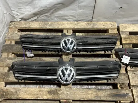 Решетки радиатора Vw Passat CC Jetta Tiguan за 50 000 тг. в Алматы – фото 5