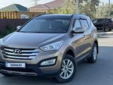 Hyundai Santa Fe 2013 годаүшін9 500 000 тг. в Атырау