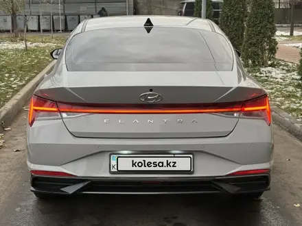 Hyundai Elantra 2022 года за 9 200 000 тг. в Алматы – фото 6