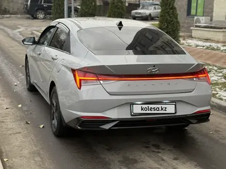 Hyundai Elantra 2022 года за 9 200 000 тг. в Алматы – фото 8