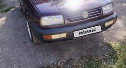 Volkswagen Vento 1993 года за 600 000 тг. в Экибастуз – фото 4