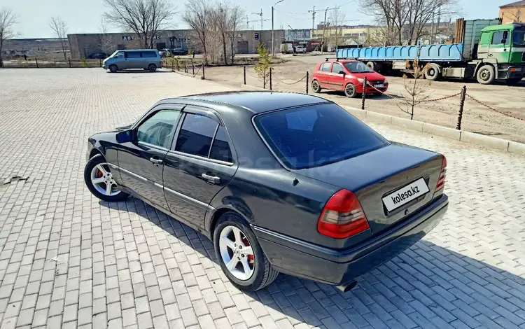 Mercedes-Benz C 180 1995 года за 1 549 999 тг. в Караганда