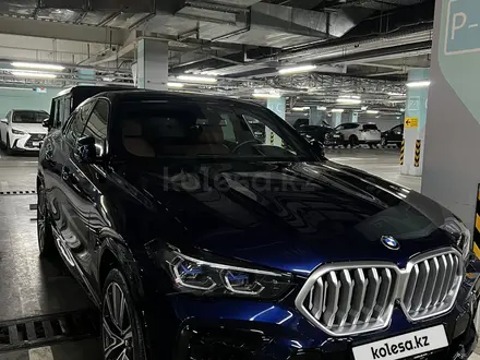 BMW X6 2021 года за 44 500 000 тг. в Алматы – фото 2