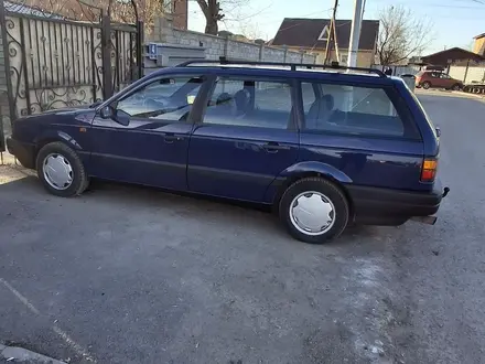 Volkswagen Passat 1992 года за 2 300 000 тг. в Астана