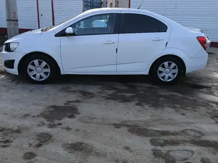 Chevrolet Aveo 2013 года за 2 550 000 тг. в Уральск – фото 5