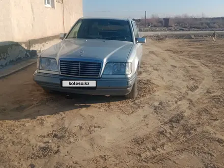 Mercedes-Benz E 280 1993 года за 2 200 000 тг. в Кызылорда – фото 2