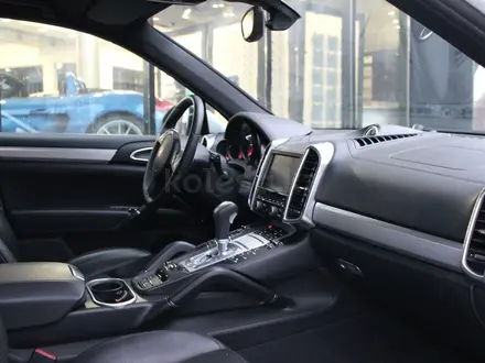 Porsche Cayenne 2012 года за 12 000 000 тг. в Алматы – фото 2
