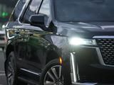 Cadillac Escalade 2021 года за 52 000 000 тг. в Шымкент – фото 2