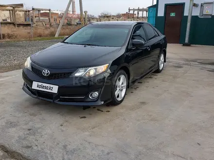 Toyota Camry 2014 года за 8 000 000 тг. в Атырау