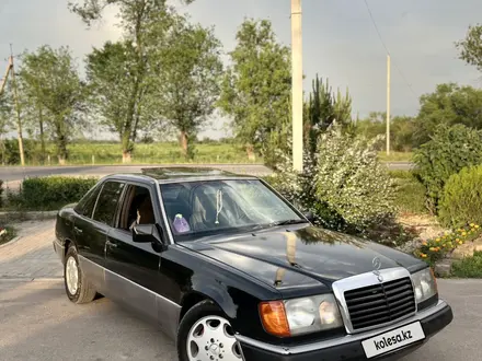 Mercedes-Benz E 230 1991 года за 1 800 000 тг. в Алматы – фото 3