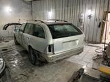 Mercedes-Benz C 200 1999 годаfor2 600 000 тг. в Караганда – фото 3