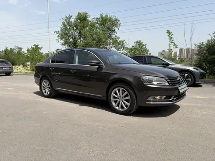 Volkswagen Passat 2013 года за 4 400 000 тг. в Алматы – фото 4