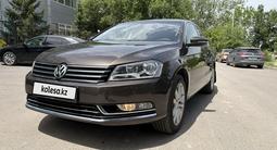 Volkswagen Passat 2013 годаүшін4 400 000 тг. в Алматы