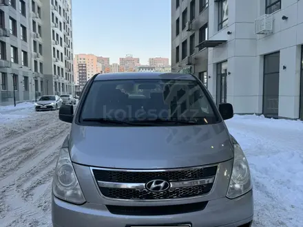 Hyundai Starex 2012 года за 8 500 000 тг. в Астана – фото 2