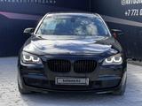 BMW 750 2010 годаfor9 350 000 тг. в Актобе – фото 2