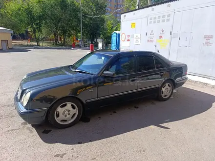 Mercedes-Benz E 280 1996 года за 2 790 000 тг. в Астана – фото 3