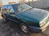 Volkswagen Golf 1995 годаfor550 000 тг. в Караганда – фото 2