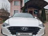Hyundai Sonata 2022 годаүшін12 700 000 тг. в Алматы