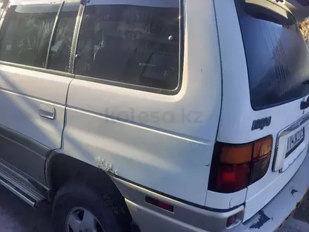 Mazda MPV 1997 года за 2 000 000 тг. в Алматы – фото 4