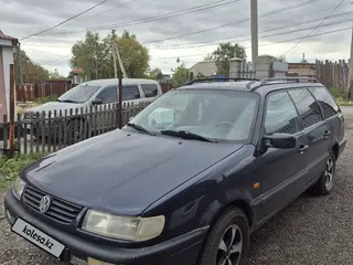 Volkswagen Passat, 1993