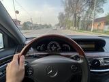 Mercedes-Benz S 500 2007 годаүшін8 000 000 тг. в Алматы – фото 4