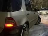 Mercedes-Benz ML 500 2002 года за 2 800 000 тг. в Алматы – фото 2