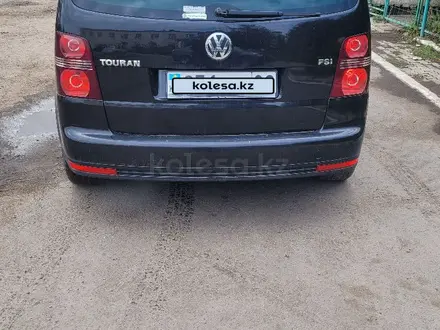 Volkswagen Touran 2008 года за 4 800 000 тг. в Караганда – фото 9