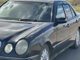 Mercedes-Benz E 320 1996 года за 2 000 000 тг. в Астана
