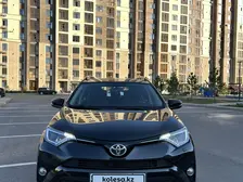 Toyota RAV4, 2015